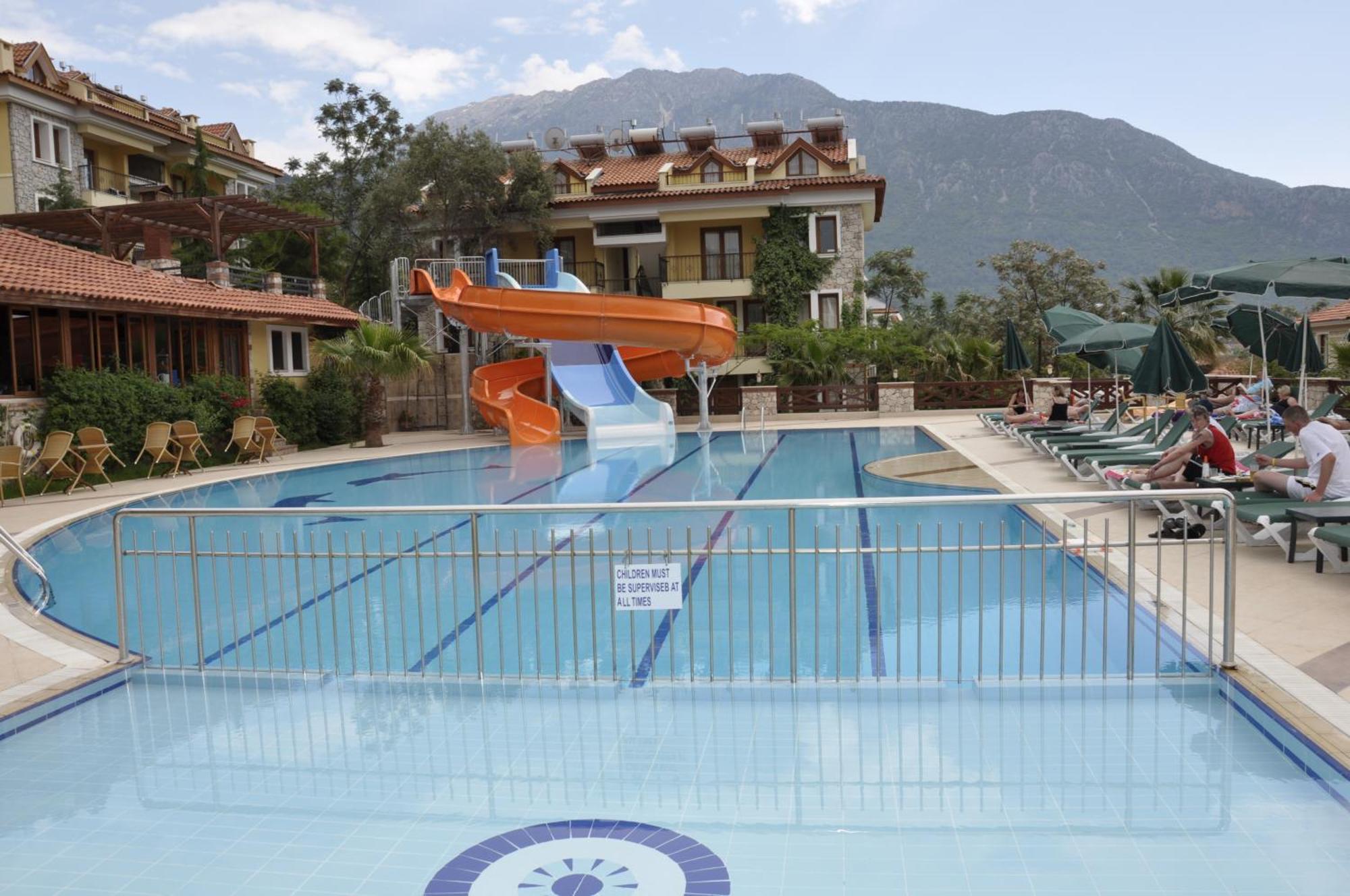 Perdikia Hill Hotel And Villas 올루데니스 외부 사진