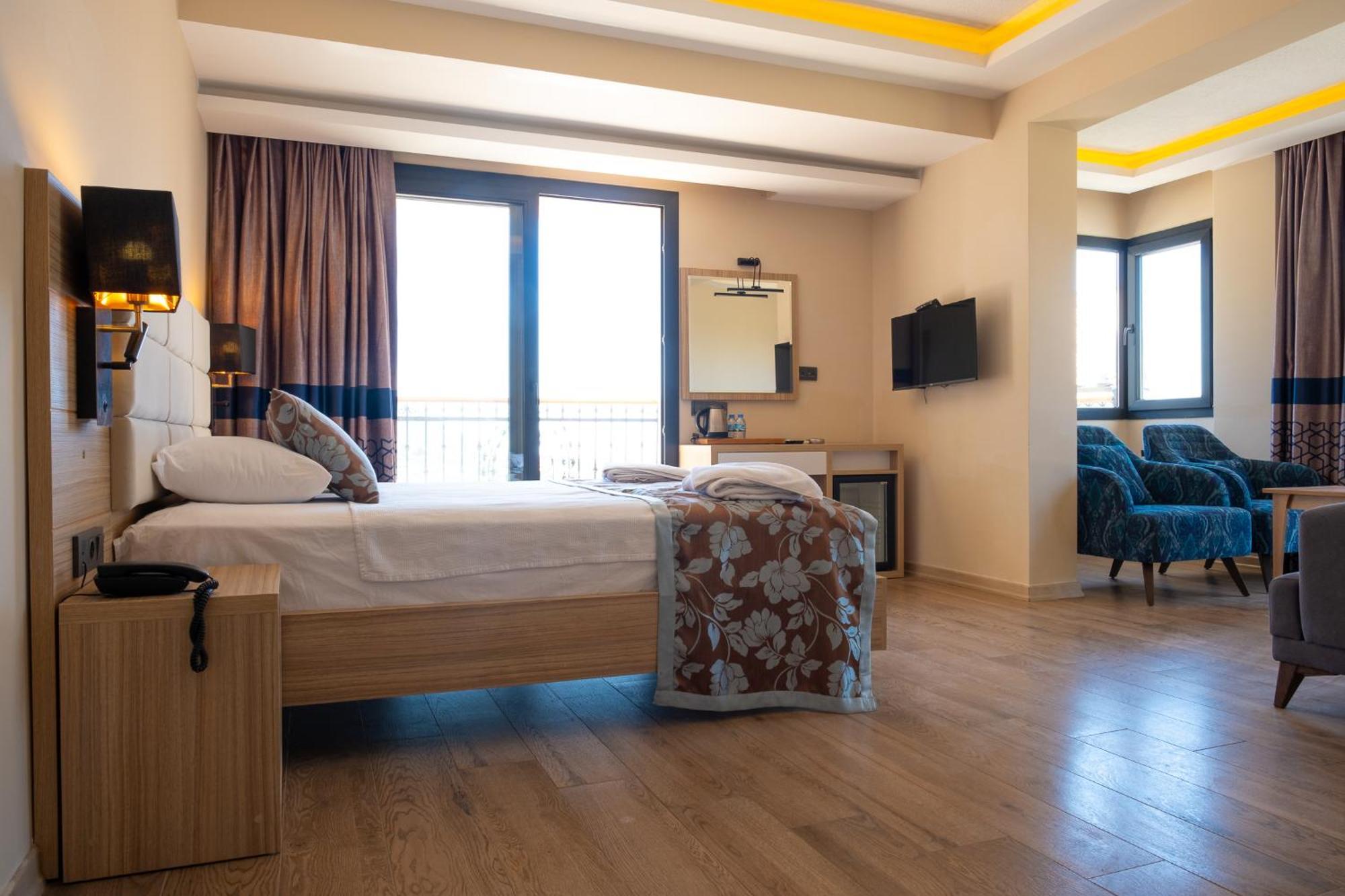 Perdikia Hill Hotel And Villas 올루데니스 외부 사진