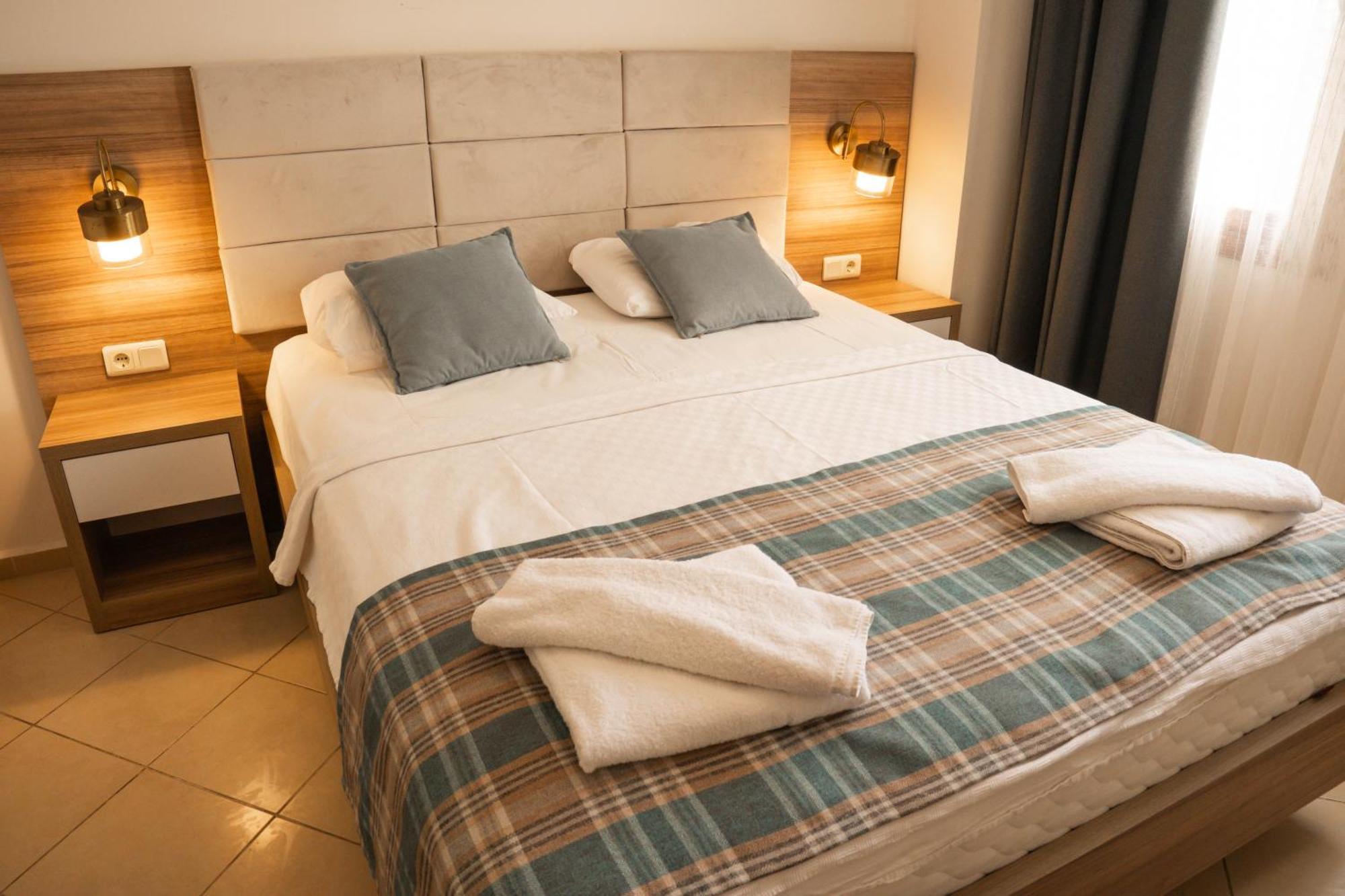 Perdikia Hill Hotel And Villas 올루데니스 외부 사진