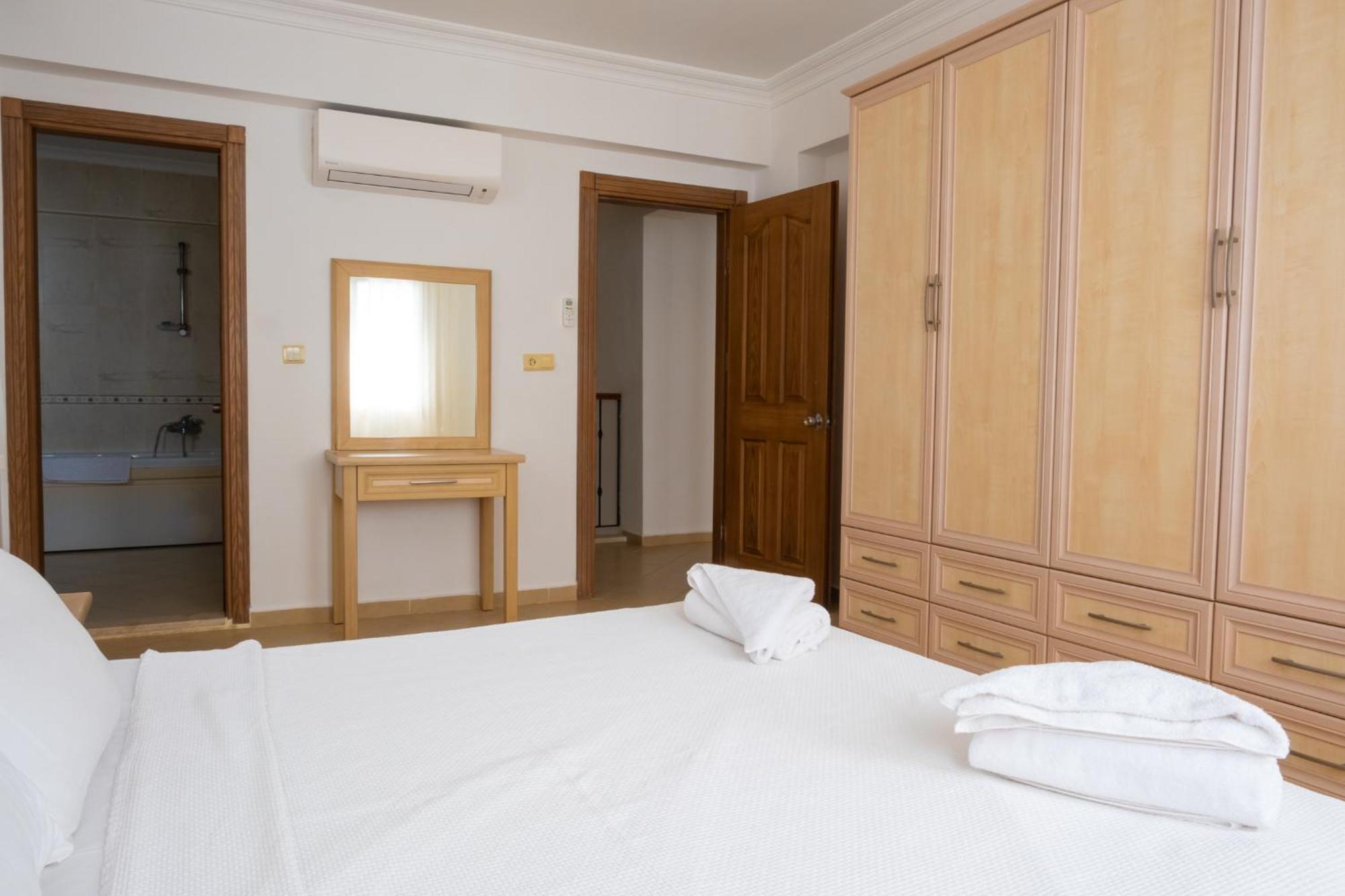 Perdikia Hill Hotel And Villas 올루데니스 외부 사진